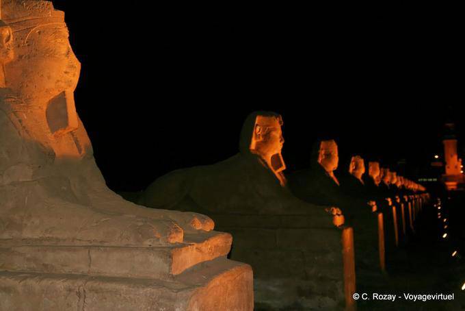 Visges spettrali, notte Dromos, Tempio di Luxor - Egitto