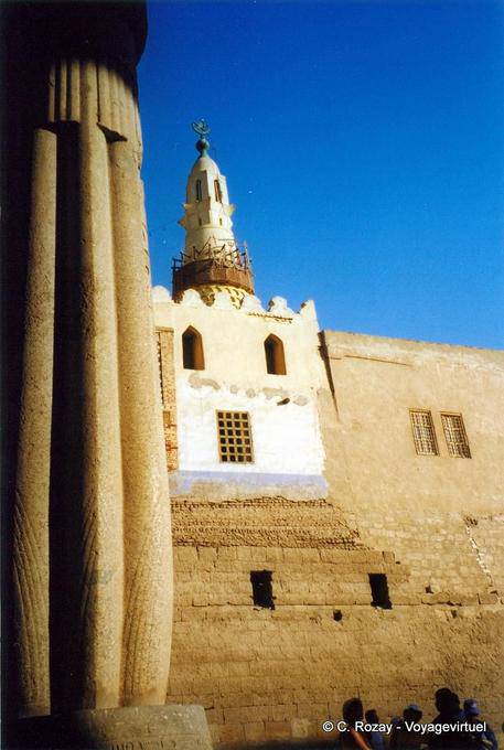 Moschea Abu el-Haggag costruito all'interno del Tempio di Luxor - Egitto