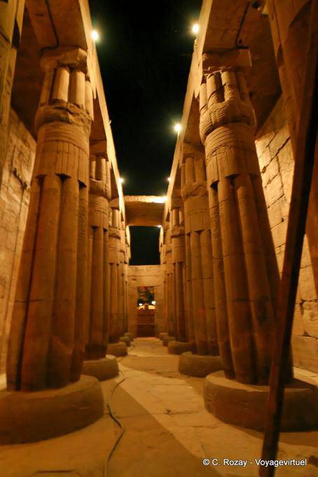 Il Santuario della corteccia di Amon, Tempio di Luxor - Egitto