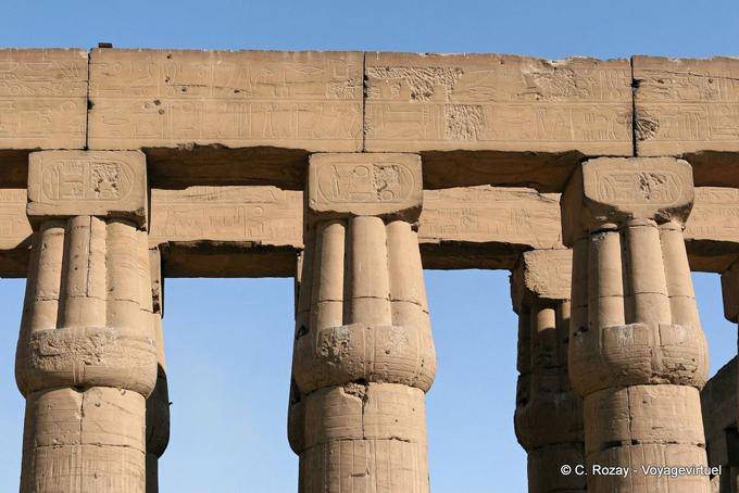 Architravi che portano il nome di Amenophis, Tempio di Luxor - Egitto