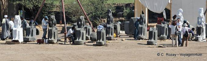 Statue di Sekhmet Leonessa scoperte temenos di Amenhotep III, accanto a Memnon - Egitto