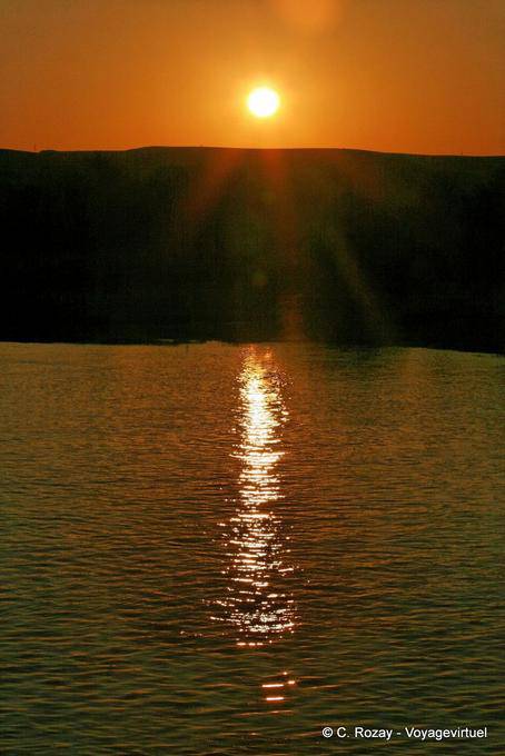Tramonto sul Nilo durante la crociera - Egitto