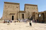 In primo pilone, panoramica, Tempio di Iside, Philae, Egitto.