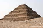 Vista panoramica della Piramide a Saqqara, opere in pietra, Egitto.