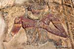 Policroma rilievo busto su una colonna della sala ipostila, Tempio di Esna, Egitto.