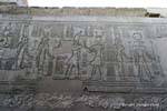 Scene sul muro del tempio di Kom Ombo ambulatoriale, Egitto.