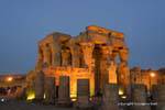 Vista notturna, il tempio di Kom Ombo, Egitto.