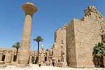 Faraone Taharqa etiope colonna del tempio di Karnak, Egitto.