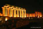 Il Tempio di Luxor illuminato per esterni e la notte, Egitto.
