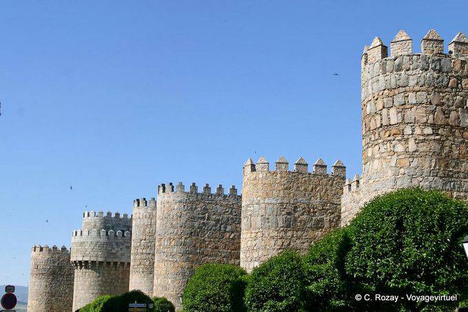 Le imponenti mura di Ávila - Spagna