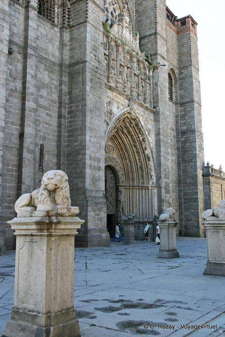 Puerta del Patio Chico, Ávila Cattedrale - Spagna