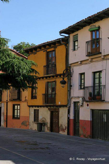 Antica casa su terreno León - Spagna
