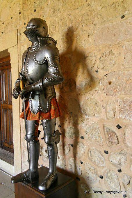 Armatura nella sala del Palazzo Vecchio, Segovia Alcazar - Spagna