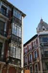 Architettura, all'angolo di Calle Ancha, Calle Sierra Pambley, León, Spagna.