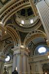 Una cupola della navata della Lettera, all'interno della Basilica del Pilar, Saragozza, Spagna.