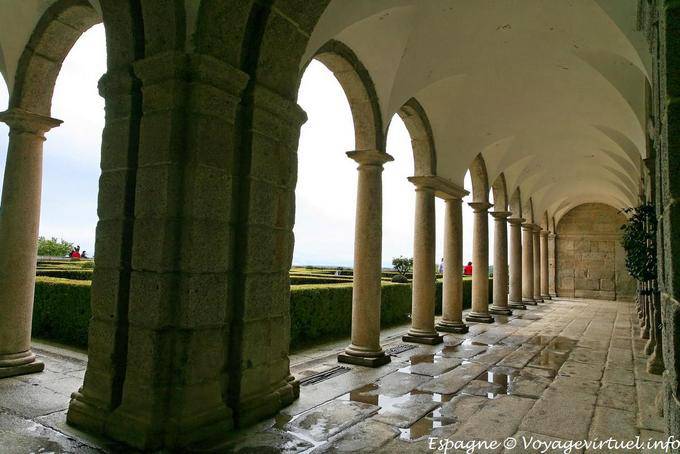 Escorial, portici del Palacio - Spagna