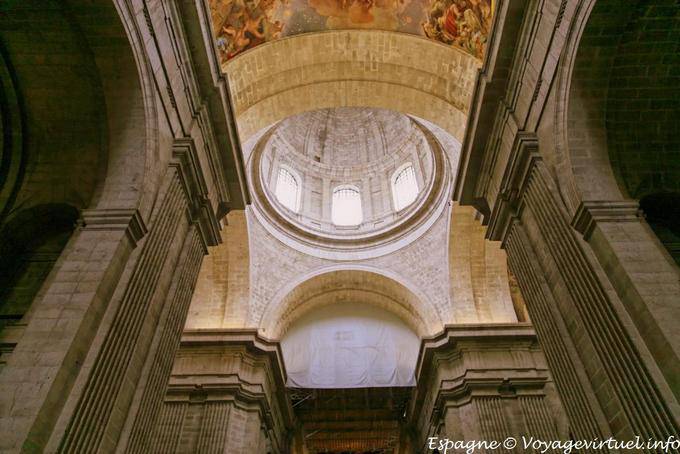 Escorial, Cupola Basilica (Unauthorized Pic) - Spagna