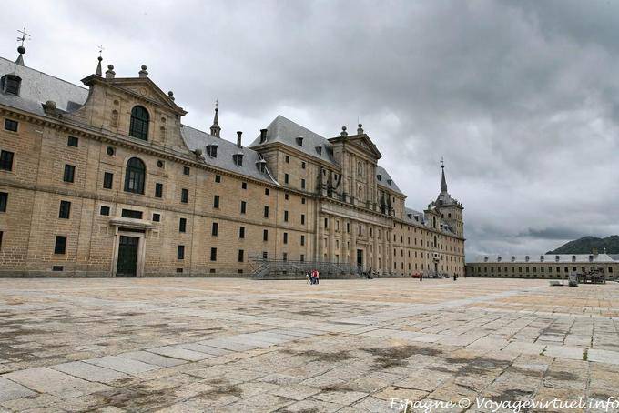Escorial, facciata principale del Monastero - Spagna