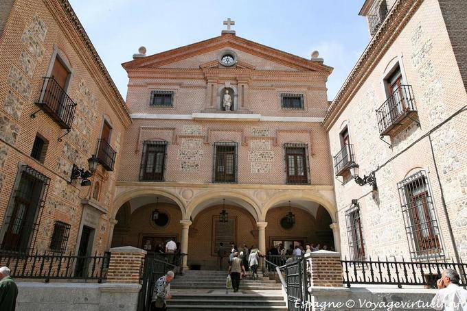 Madrid, Iglesia de San Gines Arenal, andare a Messa - Spagna