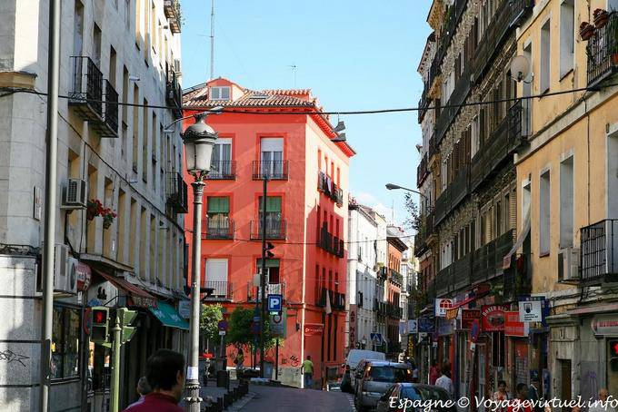 Madrid, Calle Atocha a piedi - Spagna