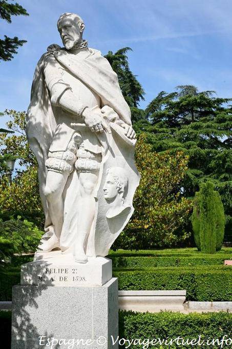 Madrid Jardines Sabatini, Felipe II - Spagna