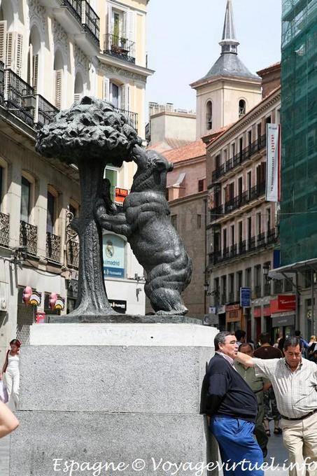 Statua della orso e il corbezzolo, Antonio Santafe, Puerta del Sol, Madrid - Spagna