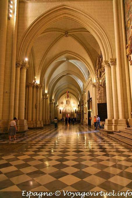 Cattedrale di Toledo, parte della navata - Spagna
