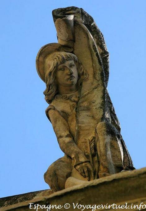 Tetto Scultura pergamena Monasterio San Juan de los Reyes, Toledo - Spagna