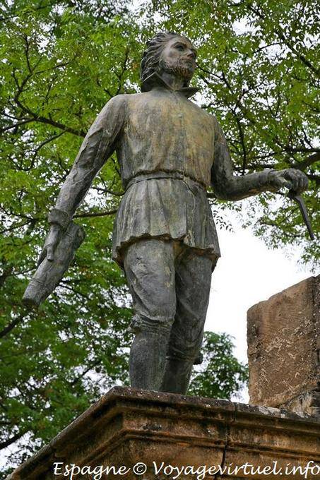 Úbeda, statua di Andrés del Vandelvira - Spagna