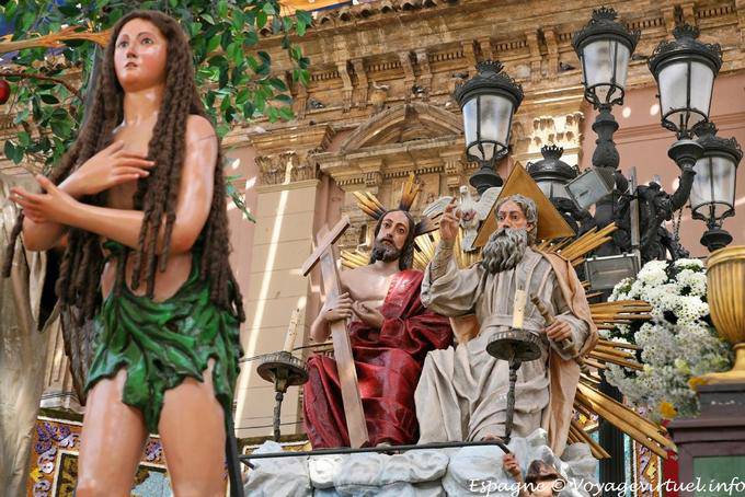 Valencia, Eva, Dio e Cristo in processione - Spagna