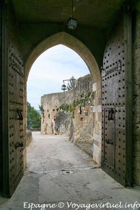 Puerta del Socorro, castillo, Xativa - Spagna