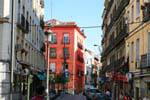Madrid, Calle Atocha a piedi, Spagna.