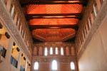 Soffitto e all'interno della sala di preghiera, El Transito Synagogue, Toledo, Spagna.