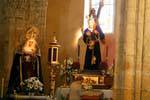 Úbeda, devozione nella Chiesa di San Pablo, Spagna.
