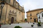 Úbeda, porta laterale della Capilla Hospital Los Viejos Hondaros, Spagna.