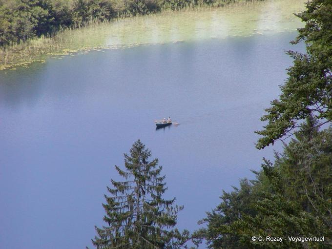 In barca sul lago di Grand Maclu, Giura, Franca Contea, Francia