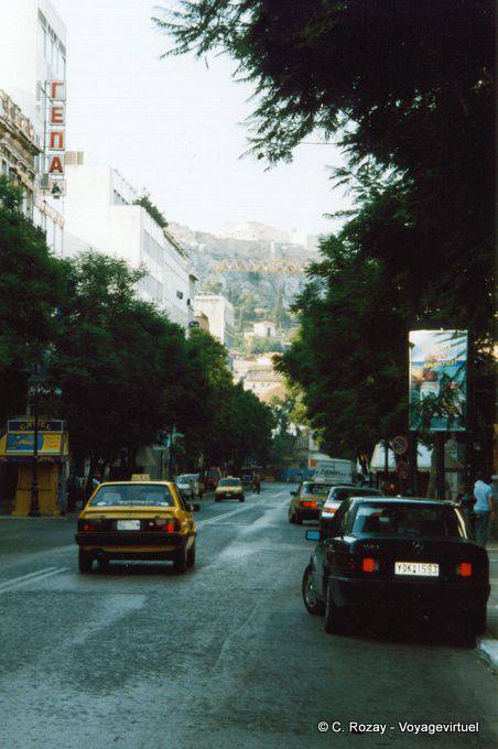 Via Athinas nel 1999, ad Atene - Grecia