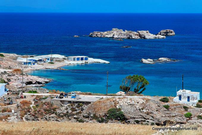 Il piccolo porto Goupa Kara, Kimolos, - Grecia