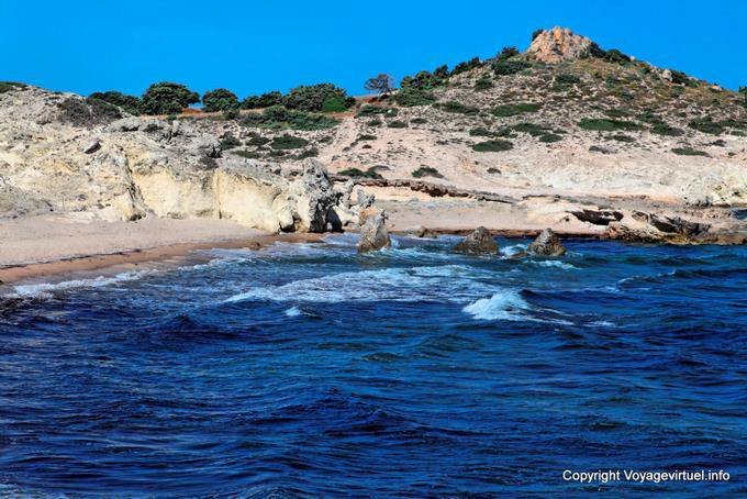 Sea di colori e di roccia Mytakas Milos - Grecia