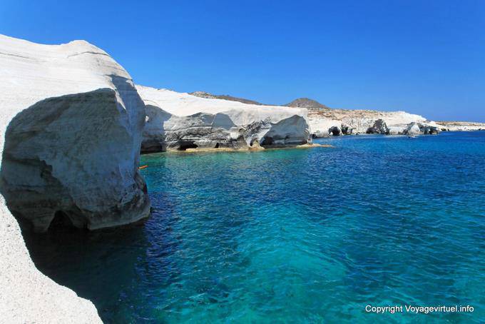Milos Sarakiniko usura mare - Grecia