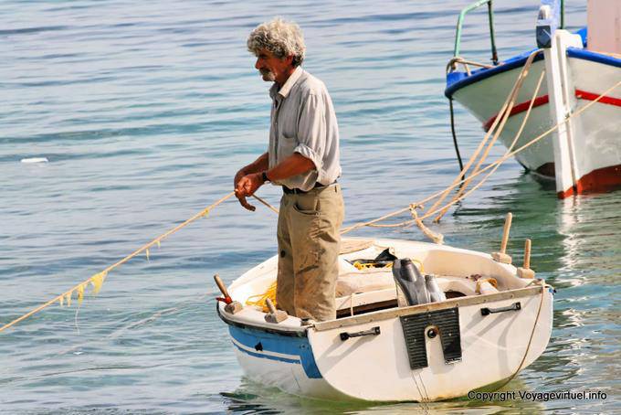 Serifos, Koutalas il pescatore - Grecia