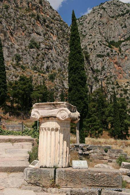 Ionico Capitale, Delphi - Grecia
