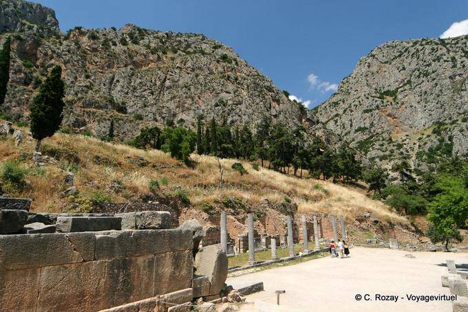 Offerte votive degli Spartani, Delphi - Grecia
