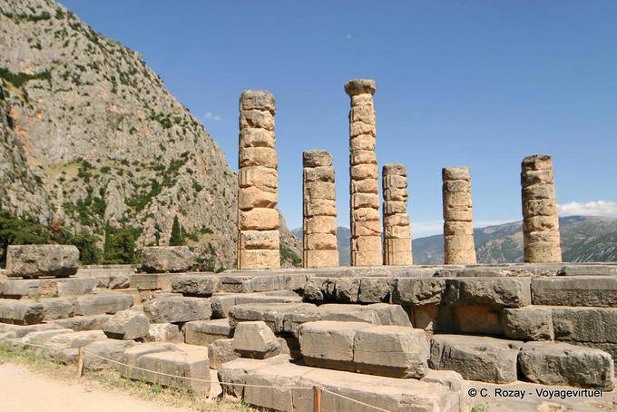 Le colonne del Tempio di Apollo, Delfi - Grecia