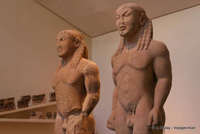 Entrambi Kouroi di Argo, Cleobi e Bitone, Delphi Museum - Grecia