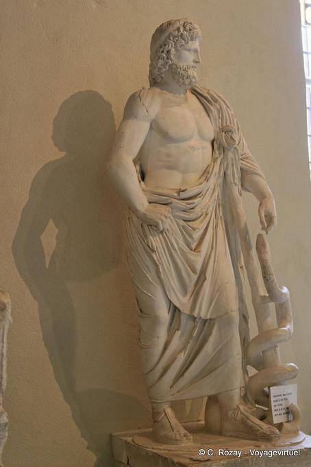 Asclepio o Esculapio, dio della medicina, Museo di Epidauro - Grecia