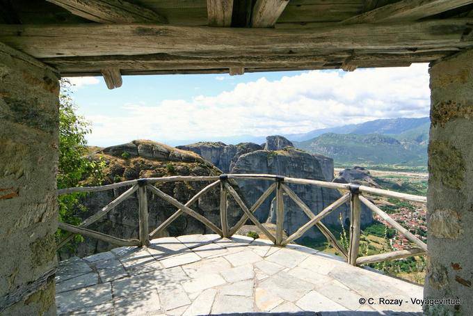 Balcone con vista Kastraki, Metamorphosis monastero, Meteora - Grecia