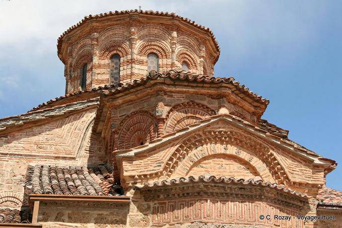 Architettura esterna della chiesa, il monastero della Grande Meteor - Grecia