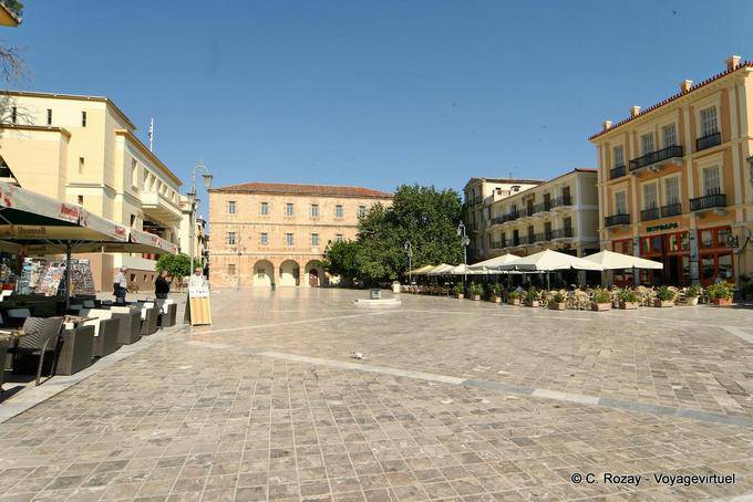 Piazza della Costituzione o platani, Nafplion - Grecia