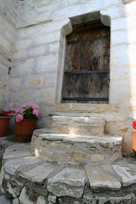 Scala e vecchio ingresso, Pinakates, Pelion - Grecia